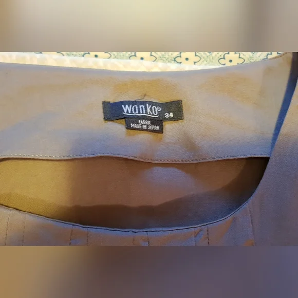 Wanko tailored tunic size 6 with slight imperfection - Picture 10 of 12